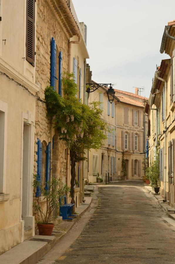 Aux Pieds Des Arenes Lägenhet Arles Exteriör bild